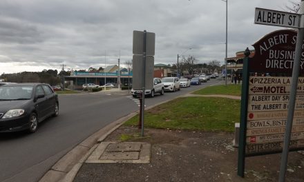 Busy in Daylesford, but Social Distancing a Problem