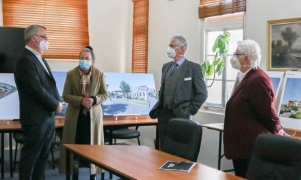 Health Minister Visits Daylesford Hospital