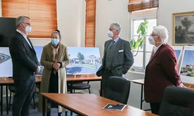 Health Minister Visits Daylesford Hospital