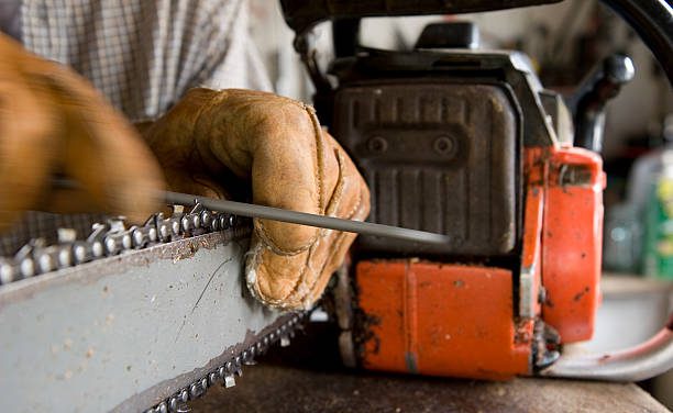 Chain-Saw and Garden Tool Sharpening Workshop at Daylesford’s Repair Cafe