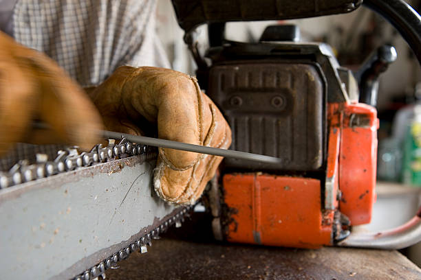 Chain-Saw and Garden Tool Sharpening Workshop at Daylesford’s Repair Cafe