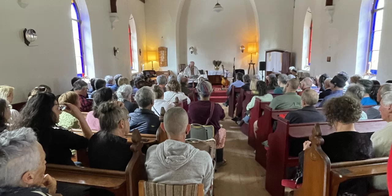 Kavisha Mazzella Concert at Yandoit Cultural Raises Funds for Ukrainian Refugees