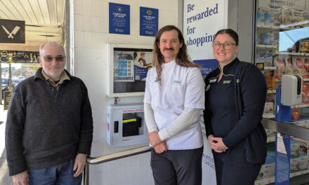 Blooms and Rotary Contribute Community Defibrilators