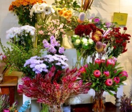 Flowers at Larkspur Florist. (Photo: Julie Higgs)